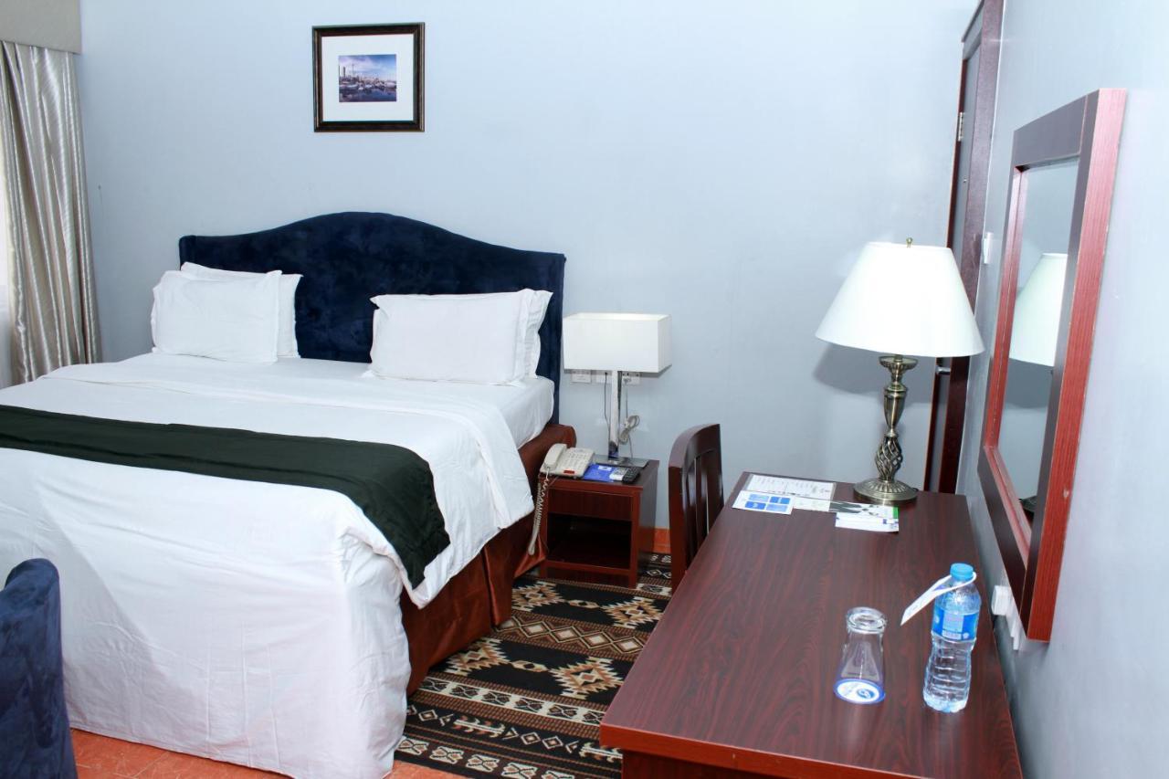 Bolton White Apartments Abuja Exteriör bild